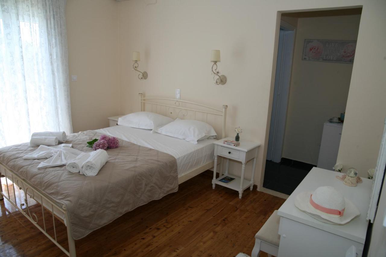 Terpsichore Boutique Appartments Dassia  Buitenkant foto